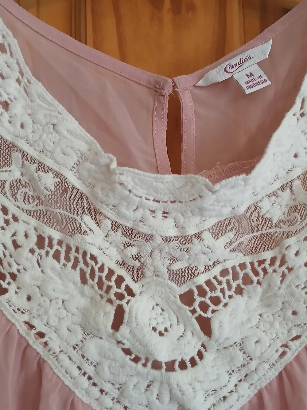 Candie's Blush Pink Sleeveless Lace Yoke Tank